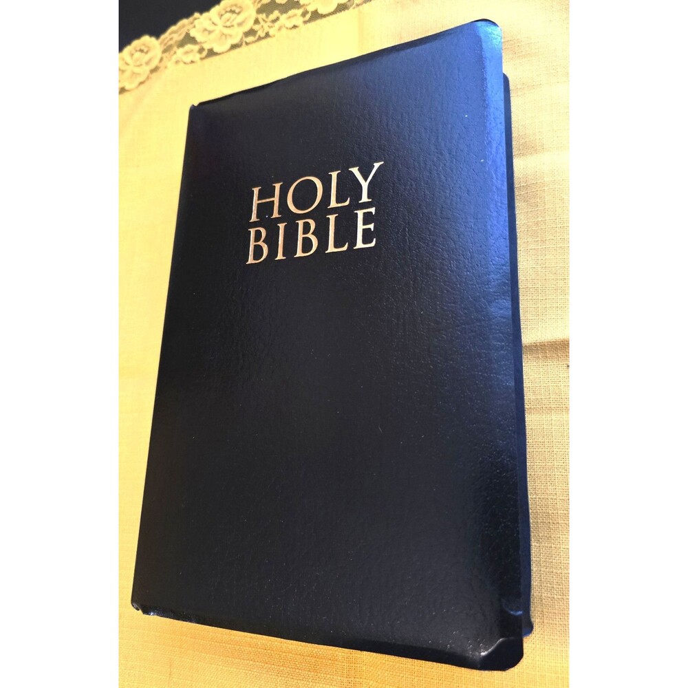 Holy Bible KJV Giant Print Reference Red Letter Personal Size 1994 Faux Leather
